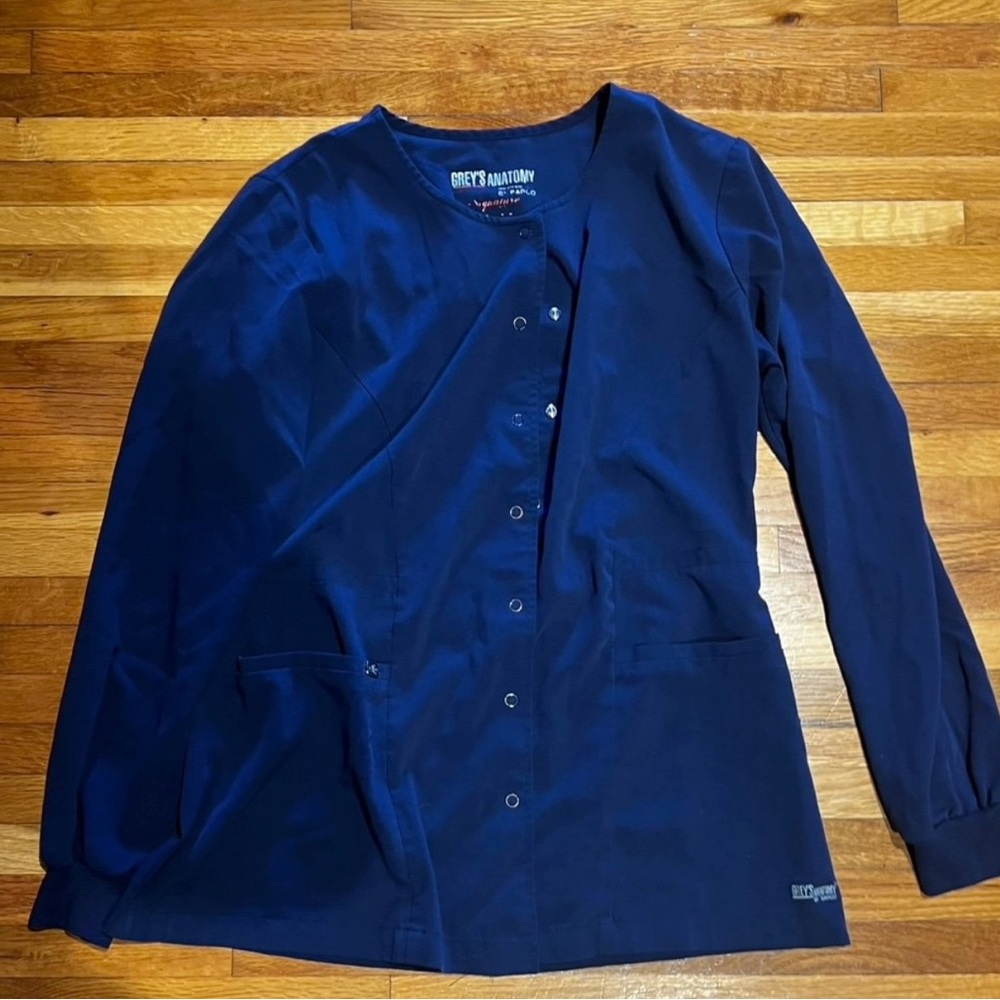 (Set of 2) Greys Anatomy Scrub Jackets - Picture 5 of 6